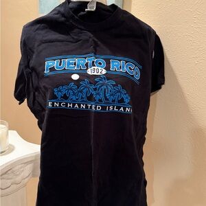 Gildan Black Puerto Rico Graphic Tee